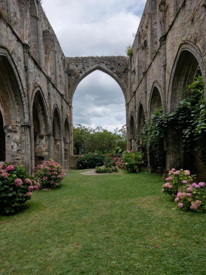 La Roche-DerrienLe Derrien住宿加早餐旅馆 外观 照片