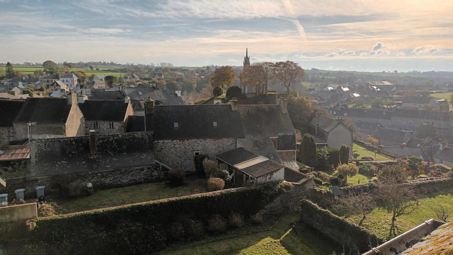 La Roche-DerrienLe Derrien住宿加早餐旅馆 外观 照片